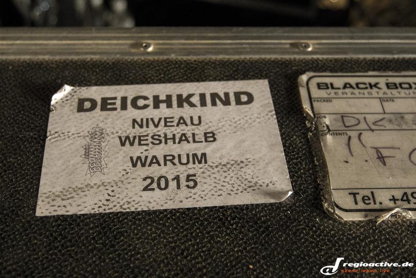 Deichkind (live beim Deichbrand Festival 2015)